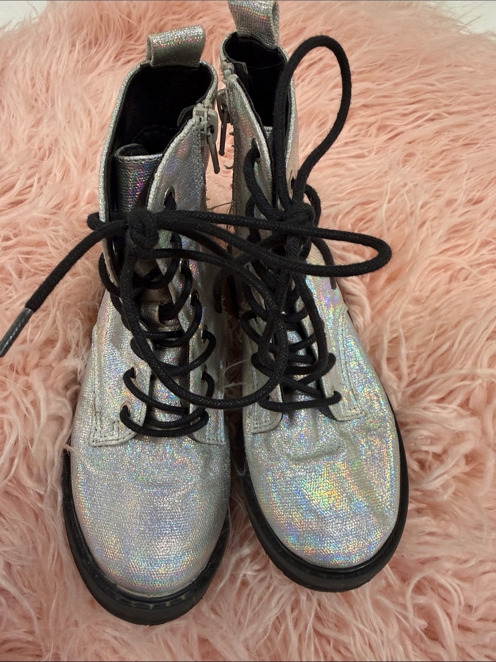 Holographic Lace-Up Combat Boots - Silver